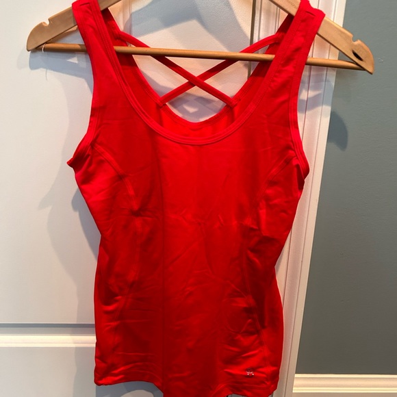 Sofibella red tank top - Picture 2 of 3